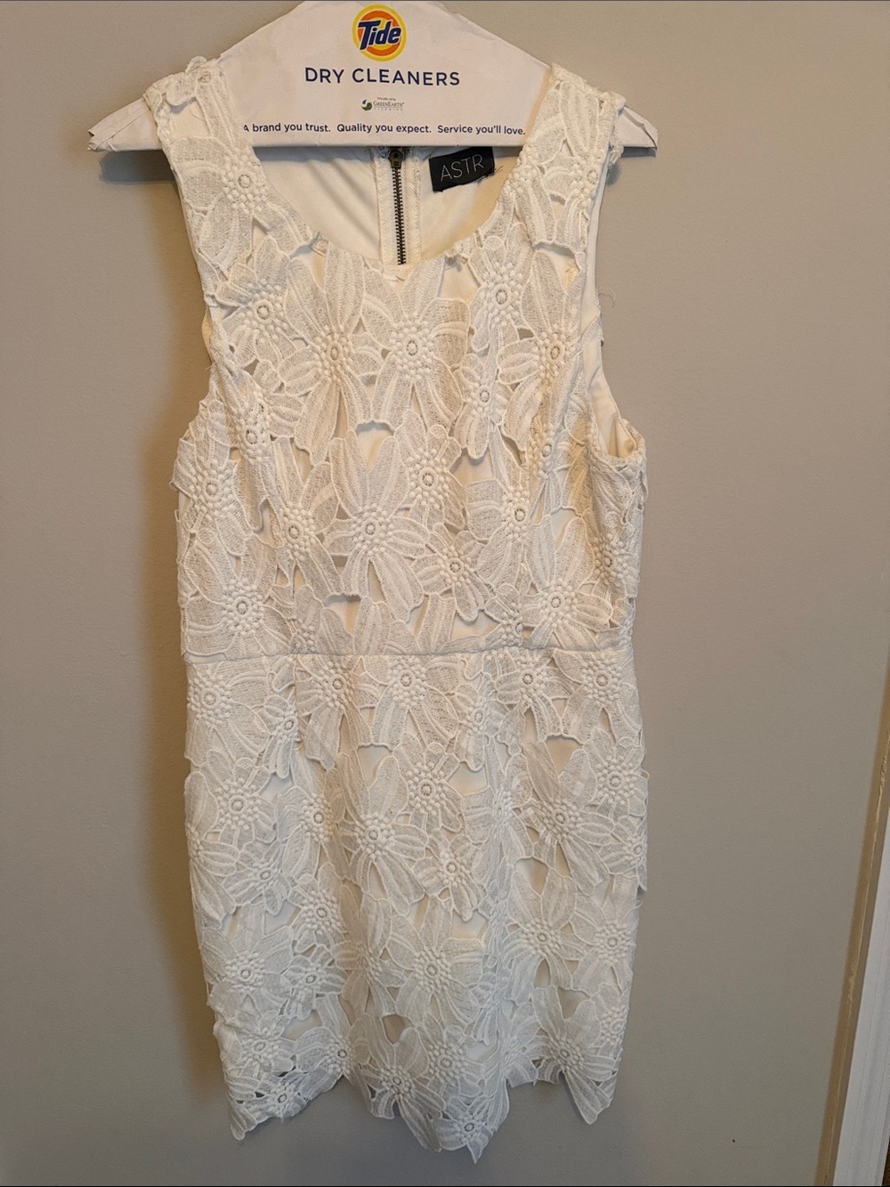 Astr White Floral Lace Mini Dress